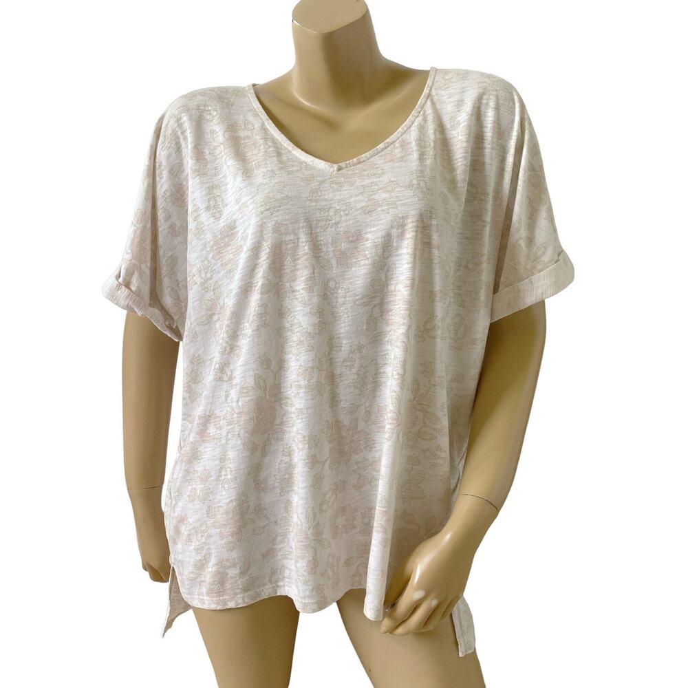 SEVEN 7 Womens Size XL Short Sleeve Floral Print Cotton Blend V Neck T Tee Shirt